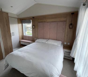 Holworth House | 2-6 guests Holiday Chalet in Durdle Door
