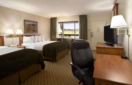 Trinidad Hotel | 2 Affordable Rooms Near Trinidad History Museum | Quaint Location