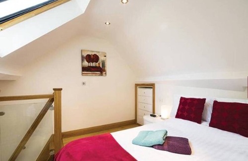Didcot Apartment | 2 Ashbrook Mews Summa