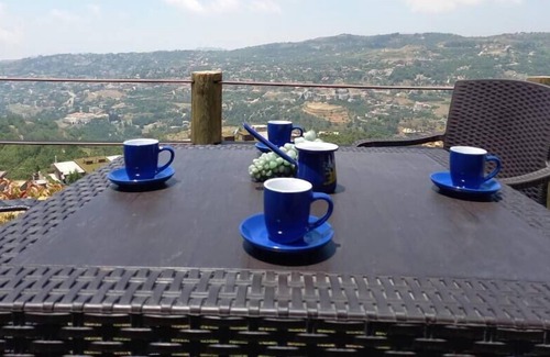 Kfardebian Apartment | 2 BD Chalet in Redrock with patio and garden