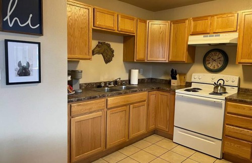 Laramie Apartment | 2 BD in North Laramie