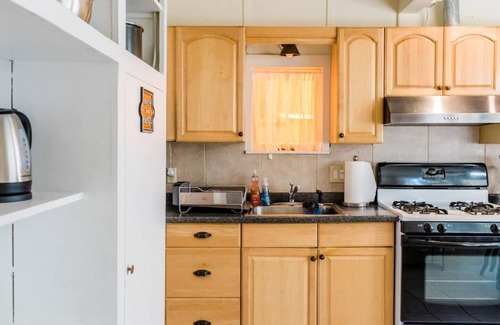 Torrance House | 2 BD in Quiet Neighborhood + AC, Desk, Fast Wifi