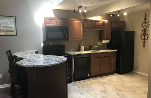 Crescent Hill Condo | 2 Bed 1 Bath with Loft