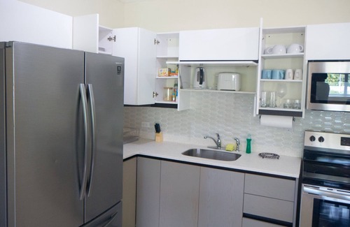 Eastwood Park Apartment | 2 bed 2 bath apartment exactly across from the National Stadium/Arena
