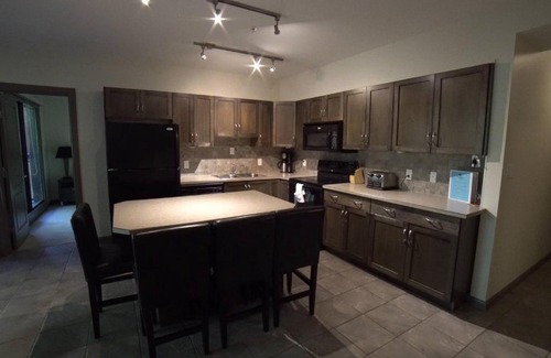 South Pandosy House | 2 Bed 2 Bath at Playa #232