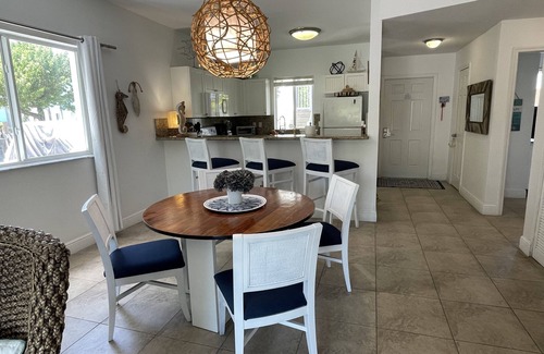 Alice Town Condo | 2 bed-2 baths first floor, sleeps 6