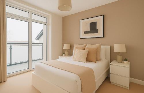 Peninsula Apartment | 2 Bed Balcony Flat in Greenwich