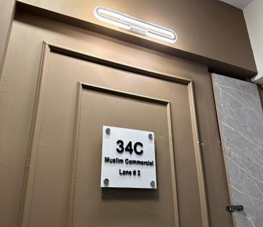 D.H.A. Apartment | 2 Bed Condo With Lift And Drawing Dining