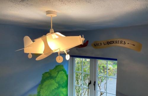 Holsworthy House | 2 Bed Cottage - Kids Theme Pool Pets Hot Tub