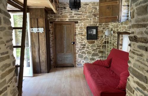 Mialet House | 2 Bed Cottage - Sleeps 6 - Garden & Pool Access