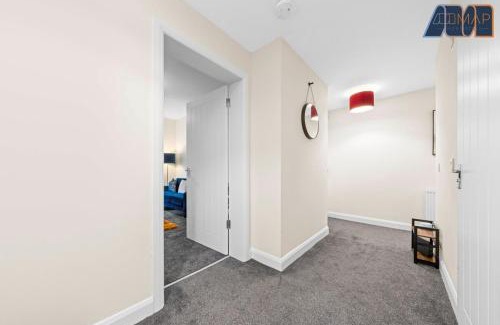 Methil Apartment | 2 Bed Flat With Parking Sleeps 4 in Fife