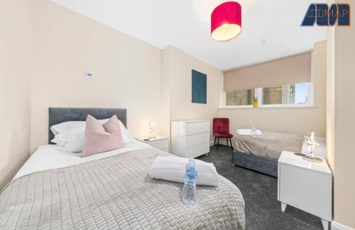 Methil Apartment | 2 Bed Flat With Parking Sleeps 4 in Fife