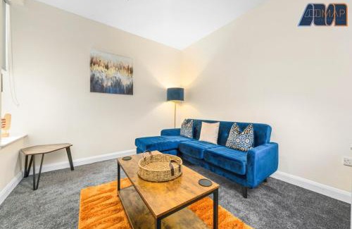 Methil Apartment | 2 Bed Flat With Parking Sleeps 4 in Fife