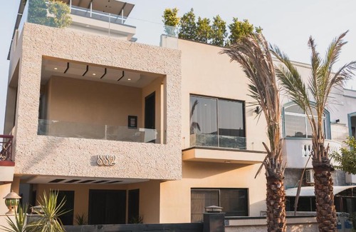 Islamabad House | 2 Bed Ground/Home Office