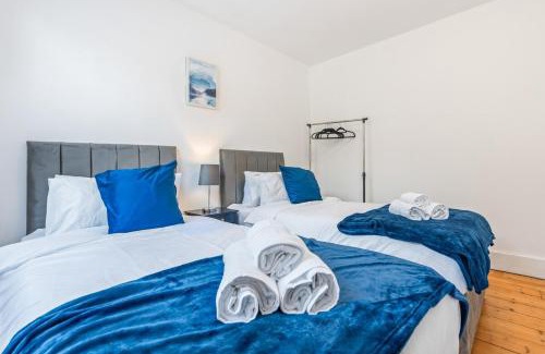 Shortlands House | 2 Bed House ,Close to Bromley South Station , Free Parking