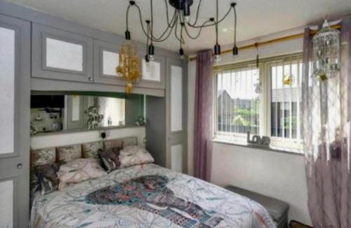 Liverpool House | 2-Bed House Sleeps 4 Garden 10 mins to Anfield