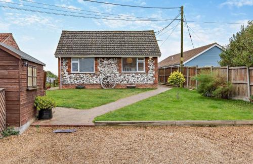Bacton House | 2 Bed in Bacton 75392