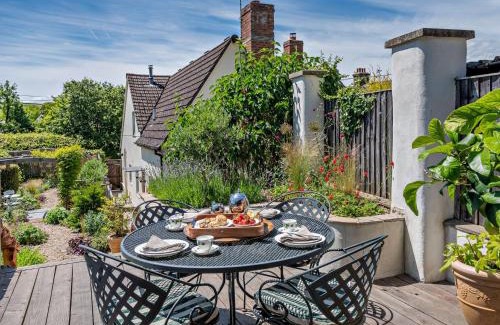 Winterborne Stickland House | 2 Bed in Blandford Forum 95140
