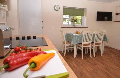 Dundry House | 2 Bed in Bristol 75697