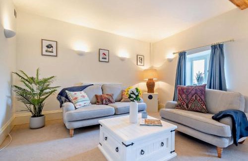 Cirencester House | 2 Bed in Cirencester 93878