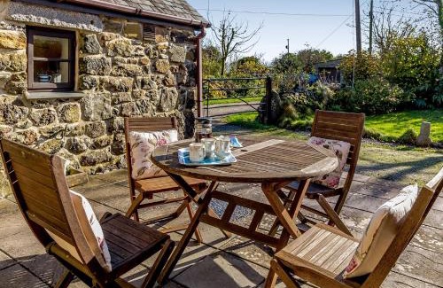 Coverack House | 2 Bed in Coverack TRWRE