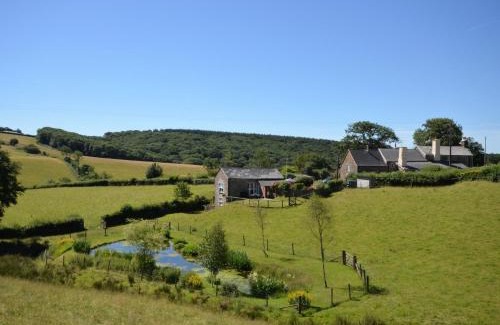 Dulverton House | 2 Bed in Dulverton THREB