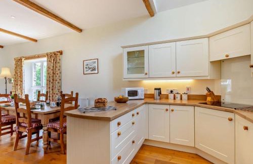 Dulverton House | 2 Bed in Dulverton THREB