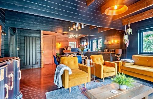 Waterlooville House | 2 Bed in Hambledon 95357