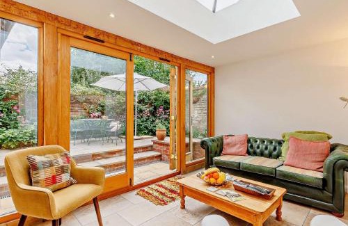 Ludwel House | 2 Bed in Ludlow 40329