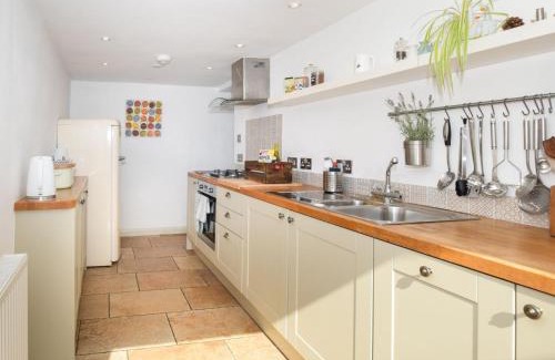 Ludwel House | 2 Bed in Ludlow 40329