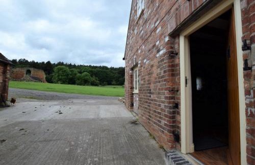 Giltbrook House | 2 Bed in Newthorpe 47032