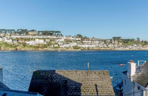 Polruan House | 2 Bed in Polruan PC033