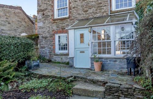 Polruan House | 2 Bed in Polruan PC033