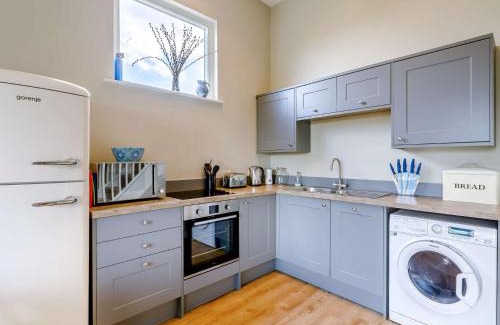 Okeford Fitzpaine House | 2 Bed in Sturminster Newton 88265