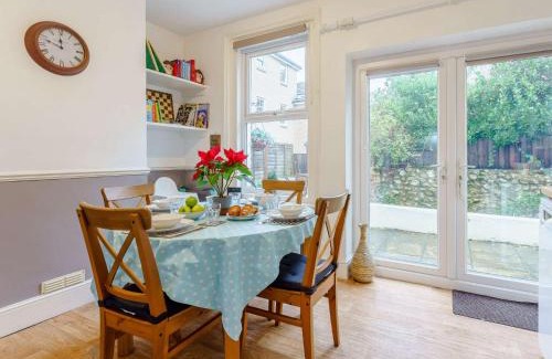 Ventnor House | 2 Bed in Ventnor 86509