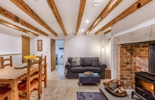 Warkworth House | 2 Bed in Warkworth CN004