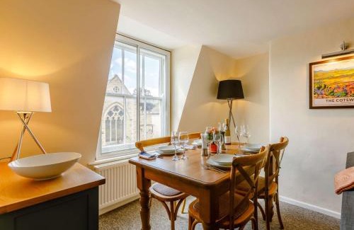 Winchcombe House | 2 Bed in Winchcombe 83182