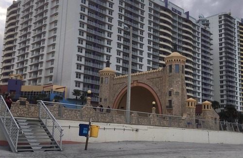 Daytona Beach Condo | 2 BED OCEAN FRONT CONDO WYNDHAM OCEAN WALK 4/9-4/13, CHEER WEEK WED-SUN SLEEP 8