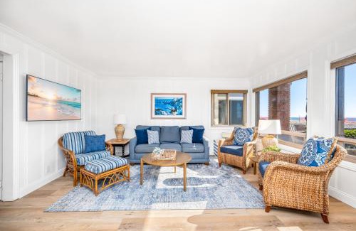Santa Ana Heights House | 2 Bed Oceanfront with patio on the Sand in Quiet West Newport