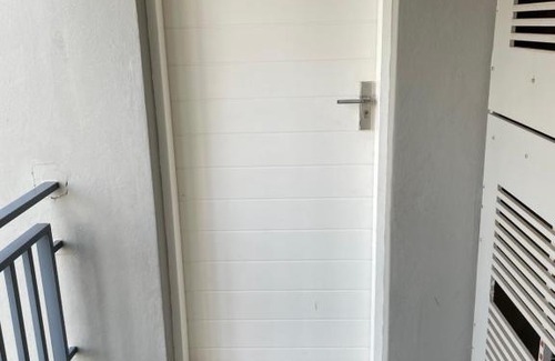 Greater Johannesburg Metropolitan Area Apartment | 2 Bed, Pool & Gym, Free Wi-Fi