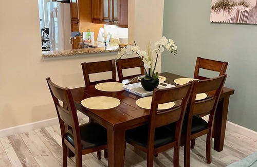 Trailer Estates Condo | 2 Bed Stunning, Luxury Condo 2 Bath/2 Pools near IMG Academy/Beaches/Anna Maria