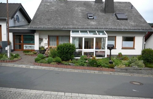 Virneburg Apartment | 2-bed vacation apartment 1 - Haus Burgblick