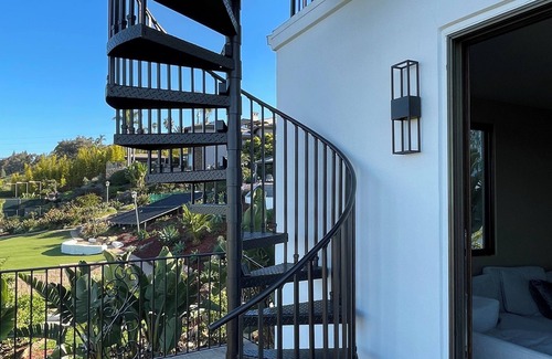 Carlsbad Apartment | 2-bedroom 2 bath attached apt in LaCosta estates with ocean view & rooftop deck