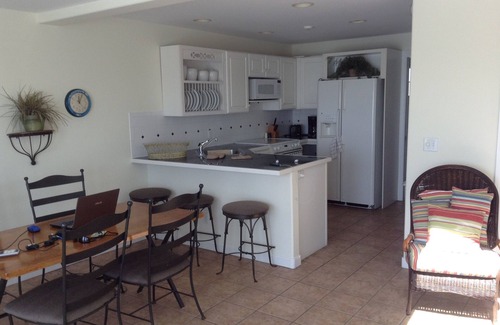 Misquamicut House | 2 Bedroom 2 Bath duplex on Misquamicut Beach