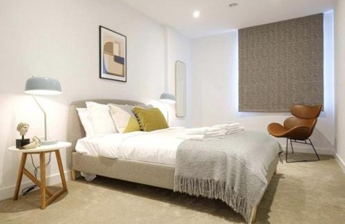 Walworth Apartment | 2 Bedroom 2 Bathroom Cosy Apartment - Zone 1 - Central London