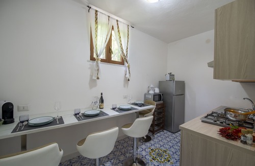 Liparlati Apartment | 2 bedroom, 2 bathroom large apartment with sea view