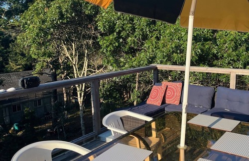 Wellfleet House | 2 Bedroom, 5 min walk to bay beach!