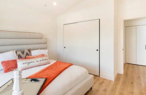 Roosevelt Apartment | 2 Bedroom 696676 by Houzlet