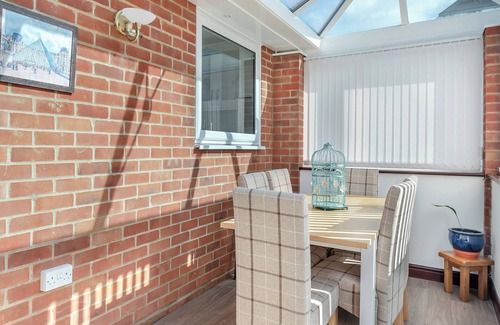 Sutton Bridge Cottage | 2 bedroom accommodation in Sutton Bridge