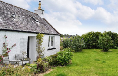Kirkcudbright Cottage | 2 bedroom accommodation in Kirkandrews, near Kirkcudbright